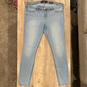 Hollister Low Rise Jean Legging 15R
